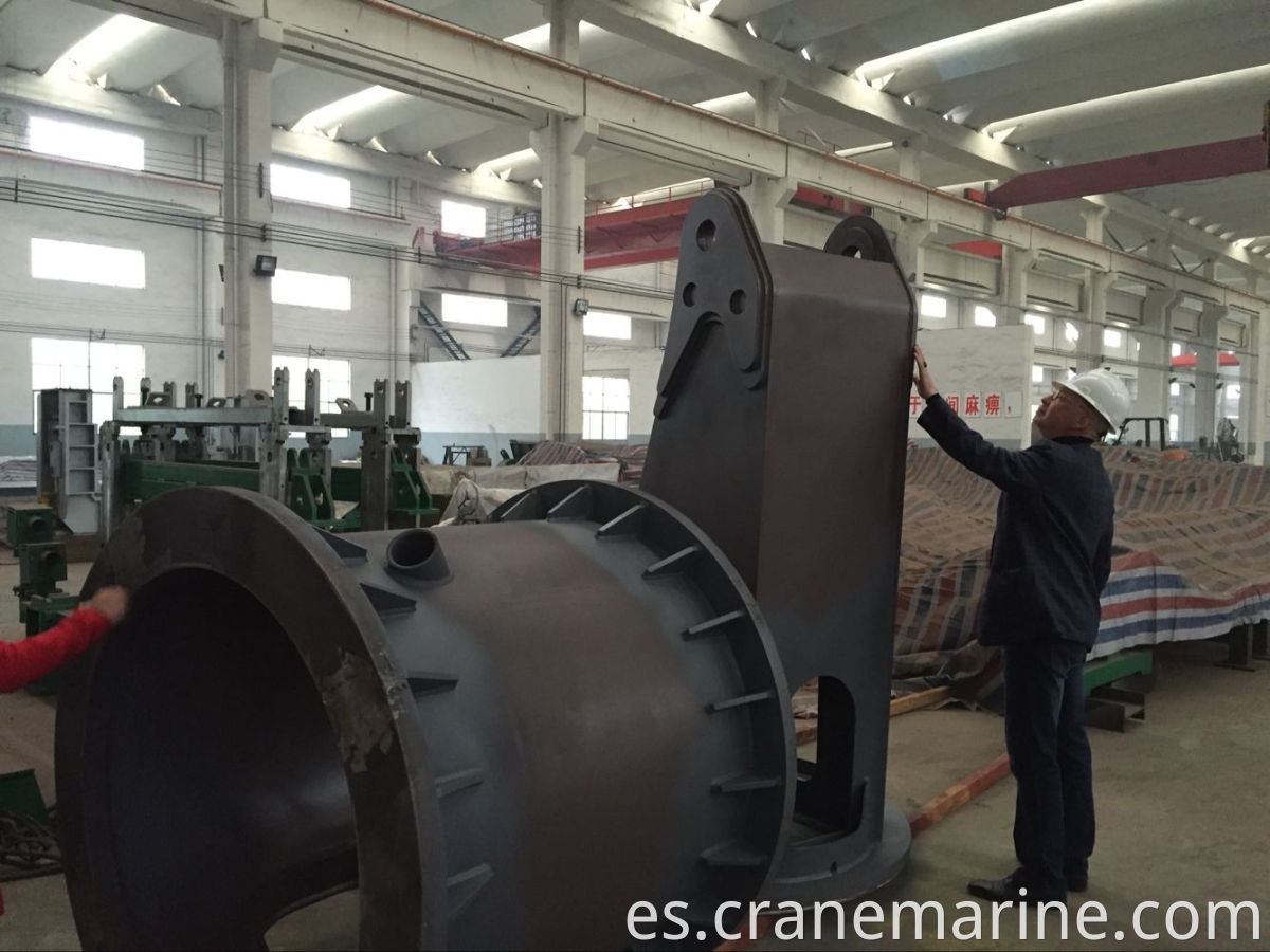China Marina Crane Levante de bote rígido grúa hidráulica en alta mar en venta